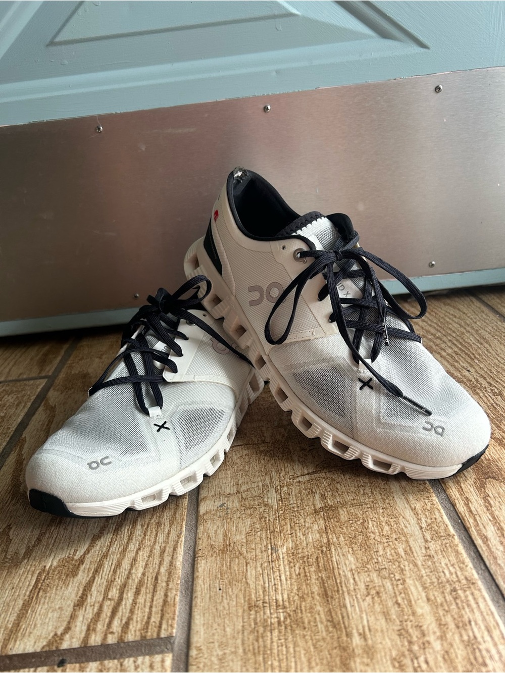 On Cloud X 3 Sneakers Women’s Running Workout Outdoor Tennis Shoe White Grey 9M - Picture 2 of 9